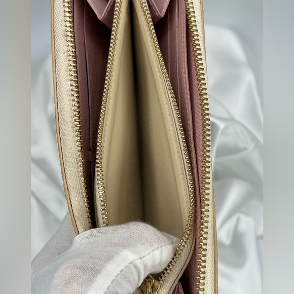 STEAL OF THE WEEK: LOUIS VUITTON Damier Azur Portefeiulle Clemence Wallet - Picture 14 of 14